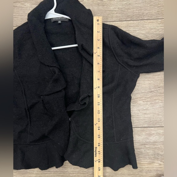 Jones New York PETITE MEDIUM Black Ruffled Collar MERINO WOOL  Blazer - Picture 9 of 9